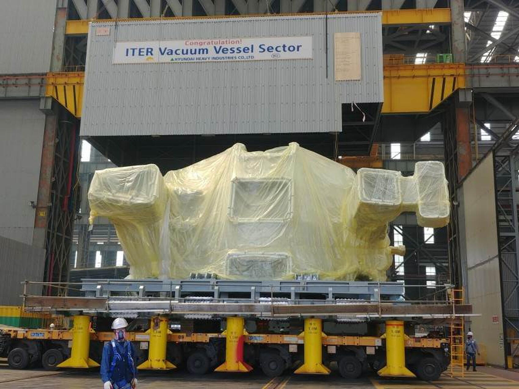 Ready to travel: vacuum vessel sector from Korea